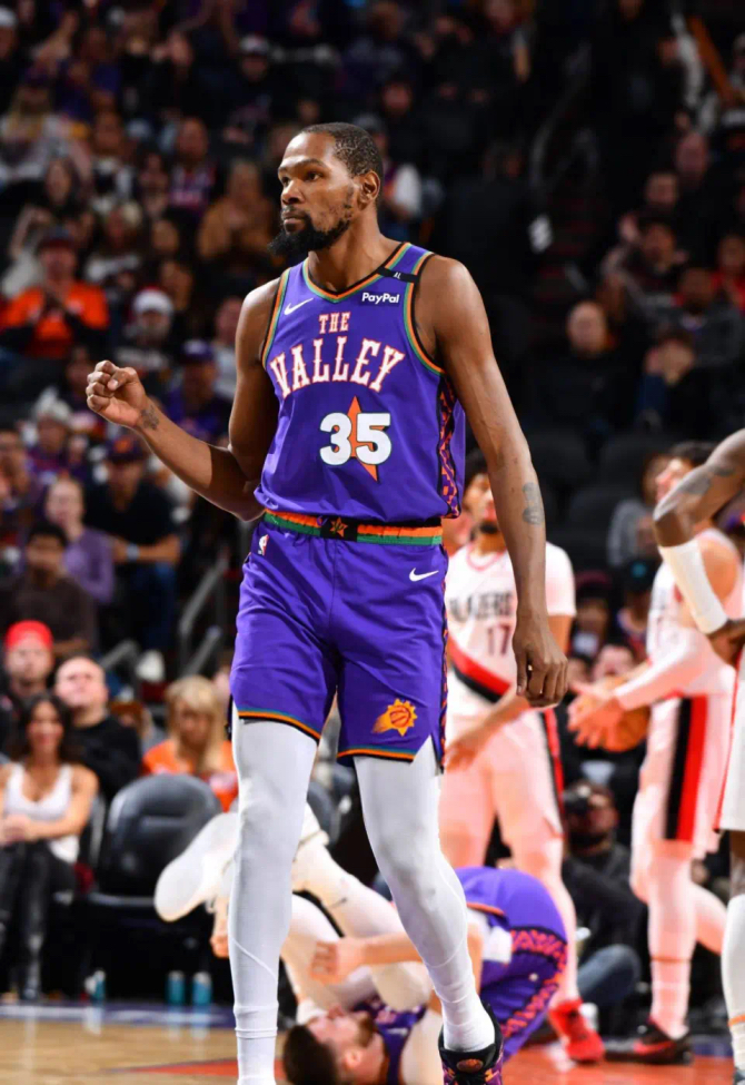 乐鱼官网赛地聚焦：全明星赛国际比赛日热度飙升，波特兰开拓者篮板制胜，引发热议，球探报告显示潜力的简单介绍