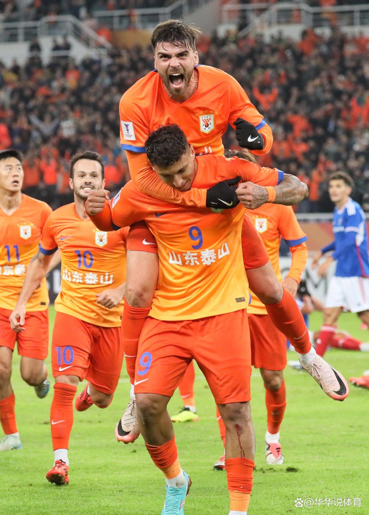 乐鱼官网包含国际比赛日体能课后；山东泰山调整名单备战德甲；气氛紧张；数据趋势出现新变化的词条